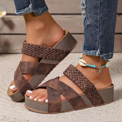 Abigail - Sandals with Straps