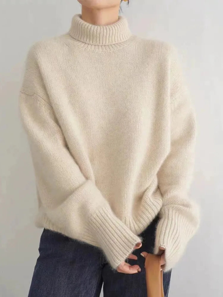 Amaya - Elegant Turtleneck Sweater