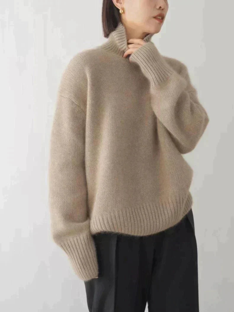 Amaya - Elegant Turtleneck Sweater