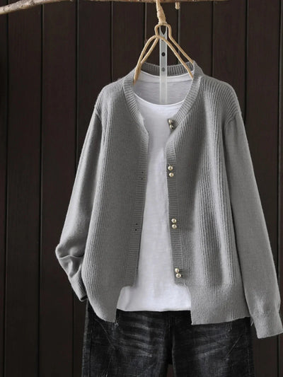 Elara - Classic Button-Up Cardigan