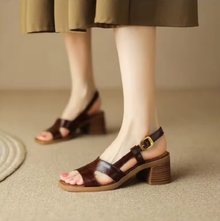Eleonora - Comfy Sandals