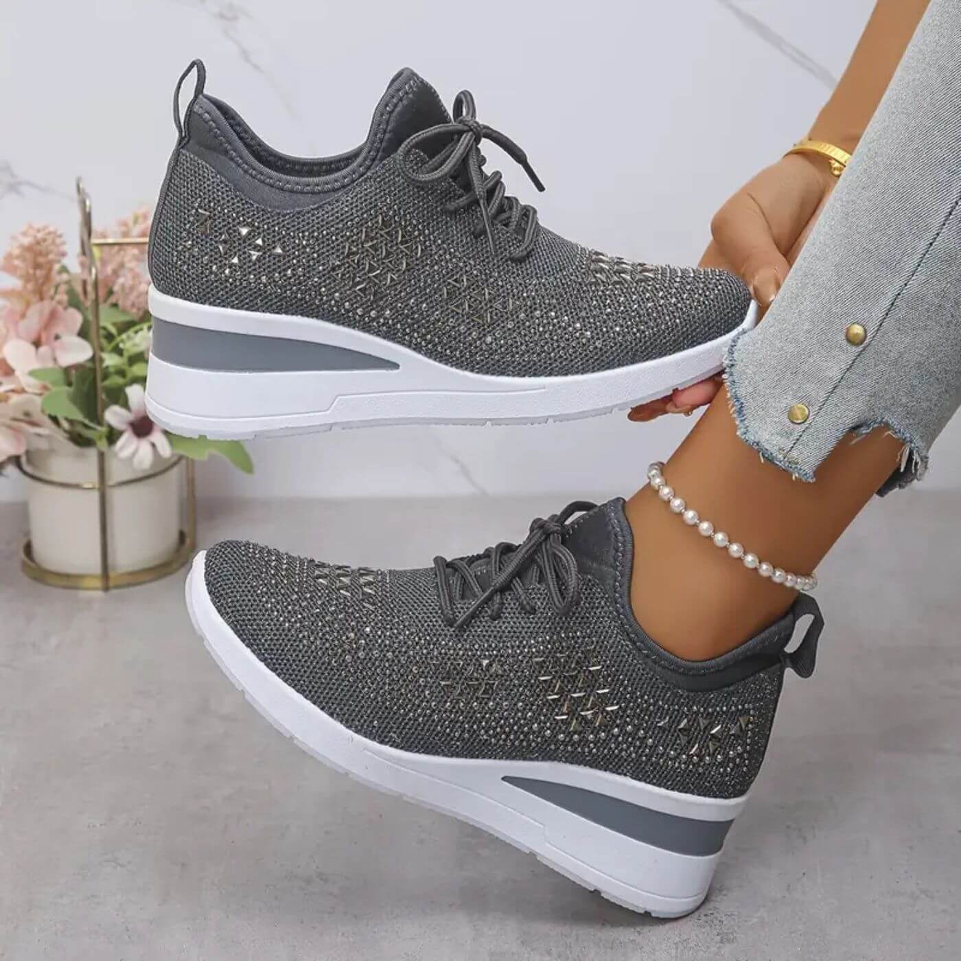 Yesenia - Ultra Comfort Sneakers