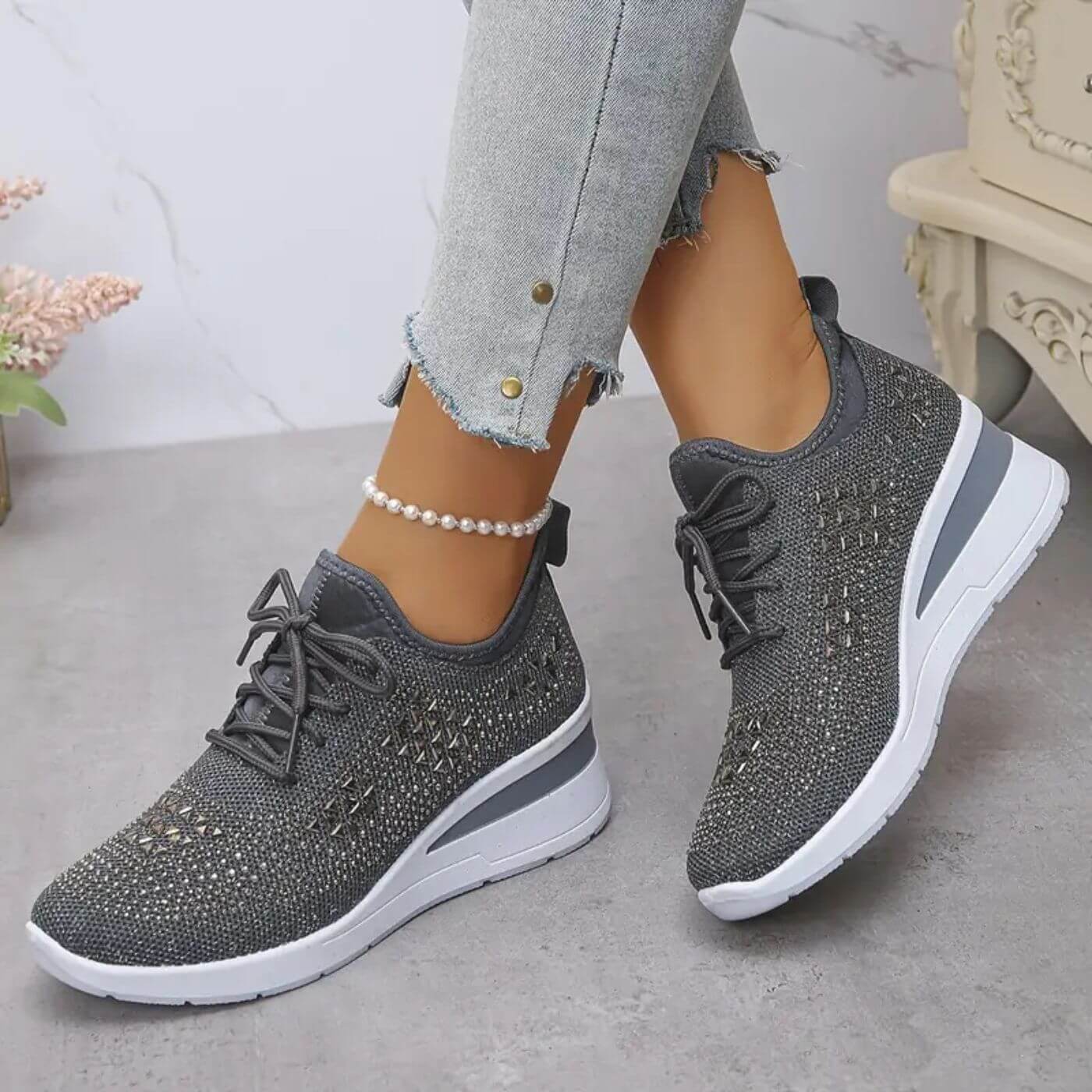 Yesenia - Ultra Comfort Sneakers