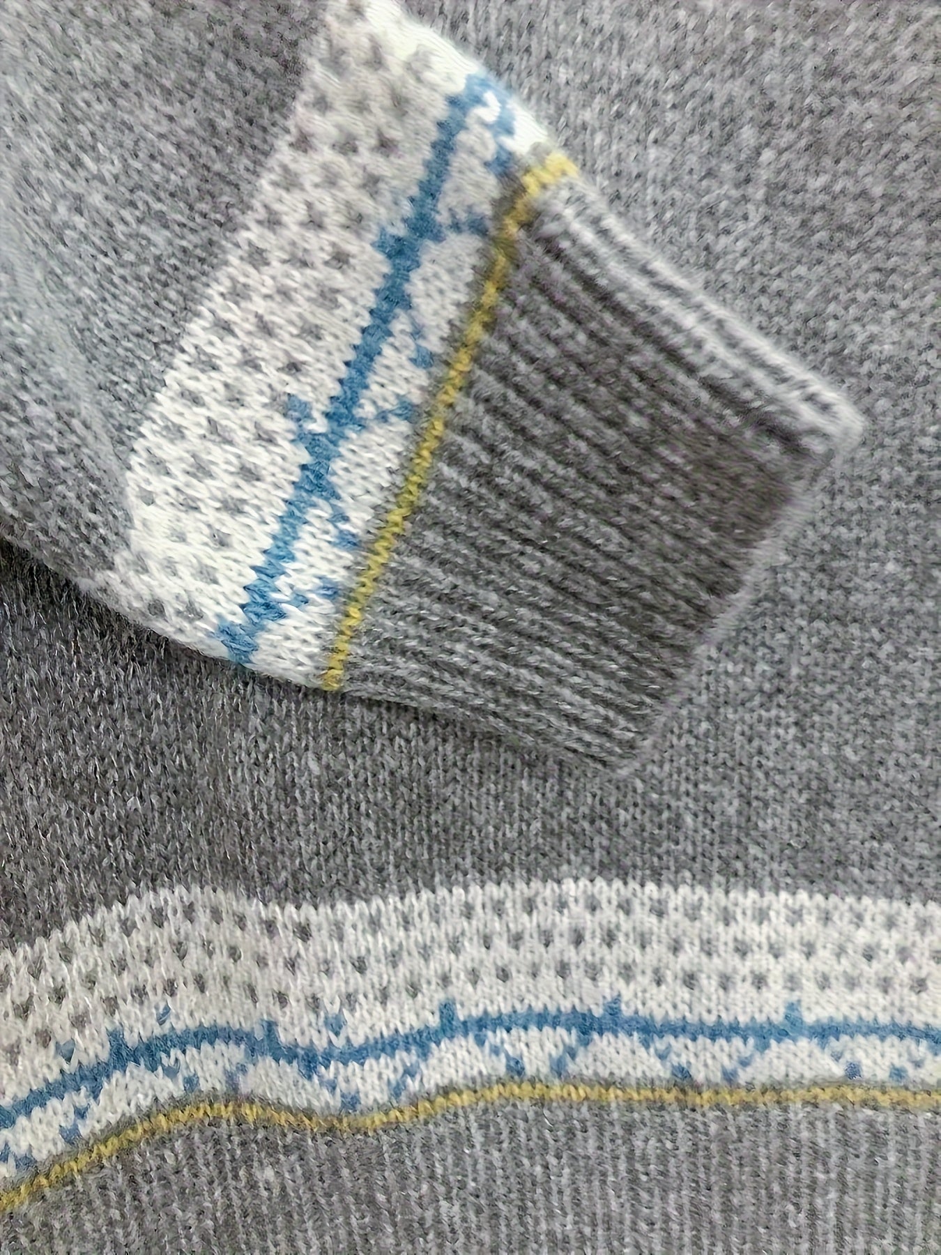 Luxe - Elegant and Warm Nordic Sweater for Winter