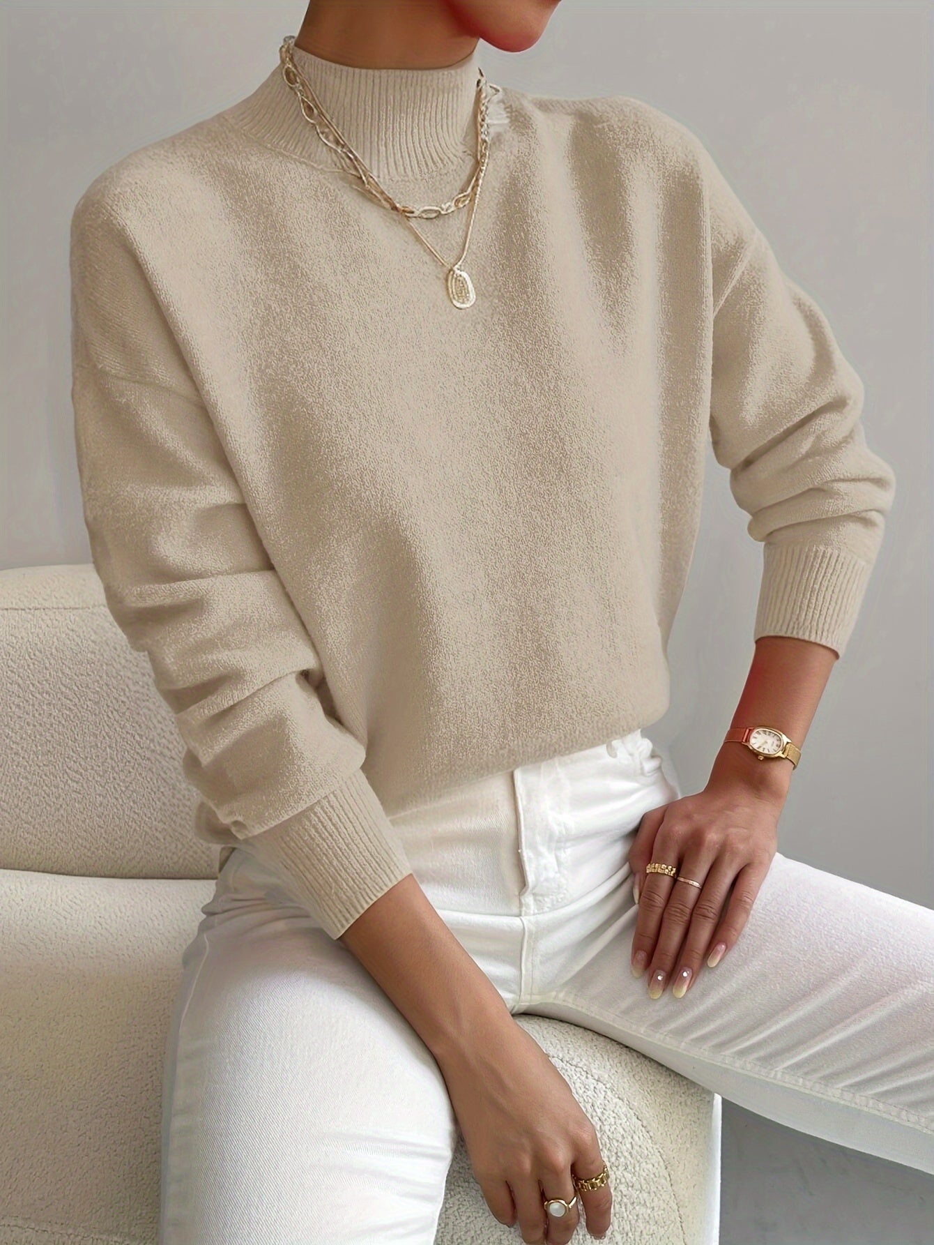 Yvonne - Classic High-Neck Sweater