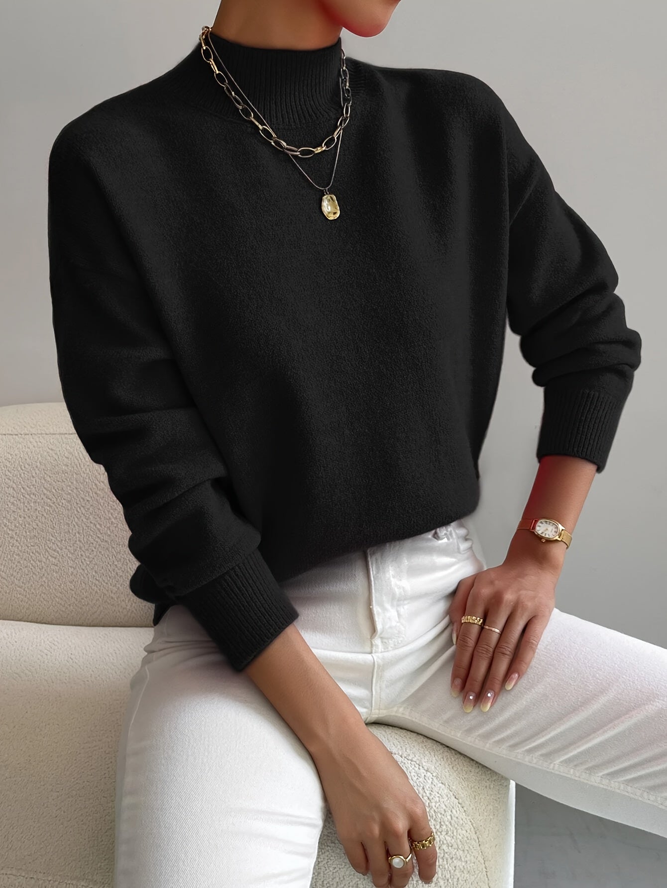 Yvonne - Classic High-Neck Sweater