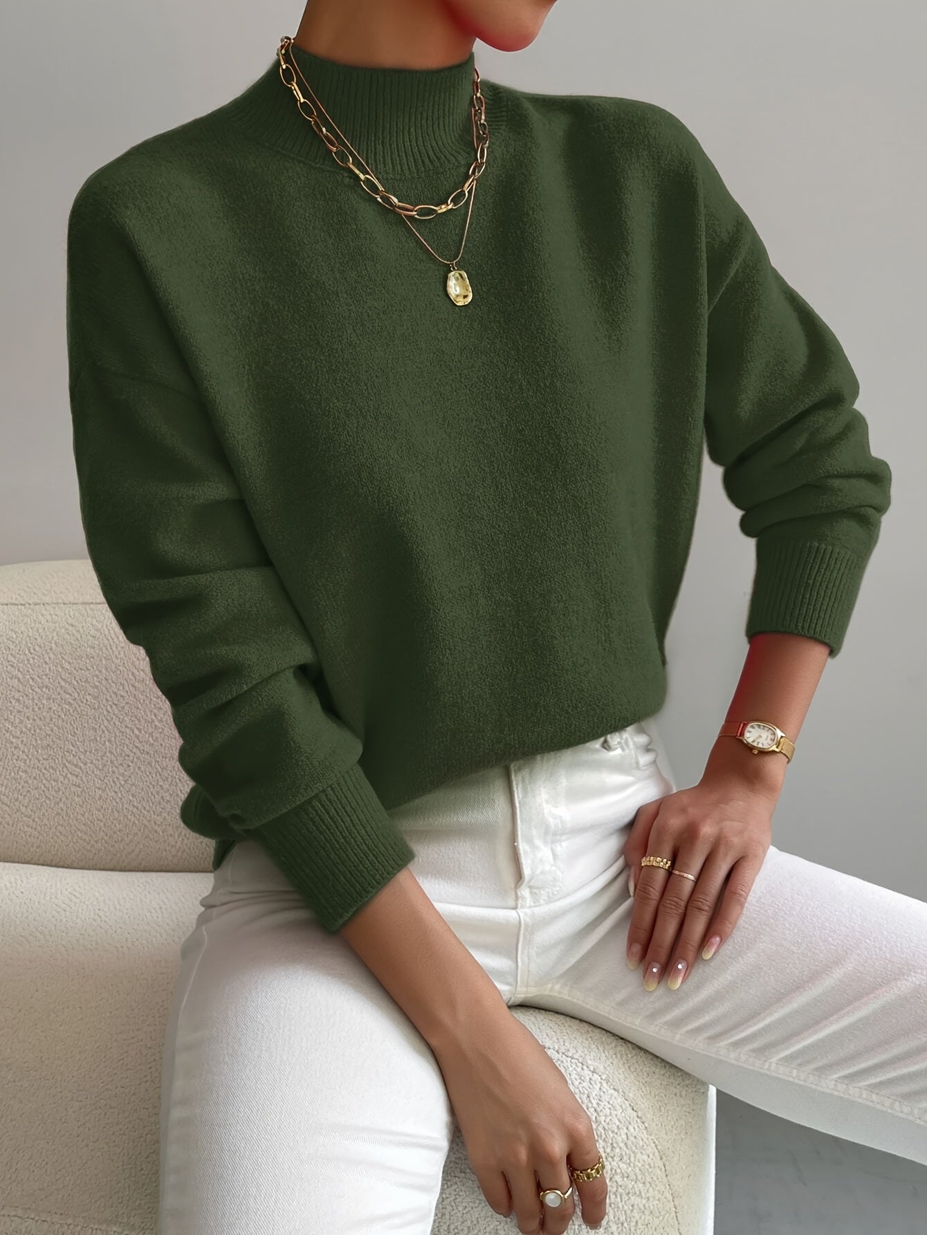 Yvonne - Classic High-Neck Sweater