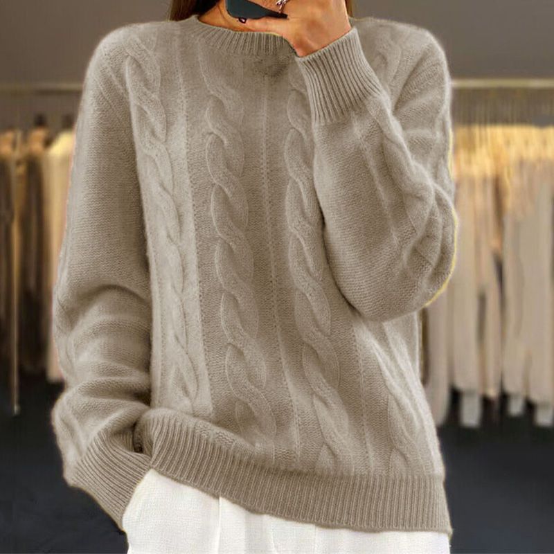 Kelsy - Cozy Knit Pullover